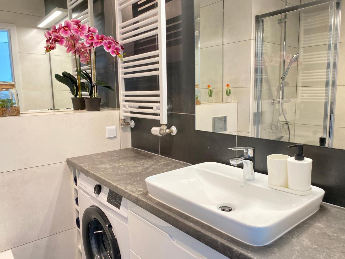 Apartament W Grzybowie Kapitanska กชึชโบโว ภายนอก รูปภาพ